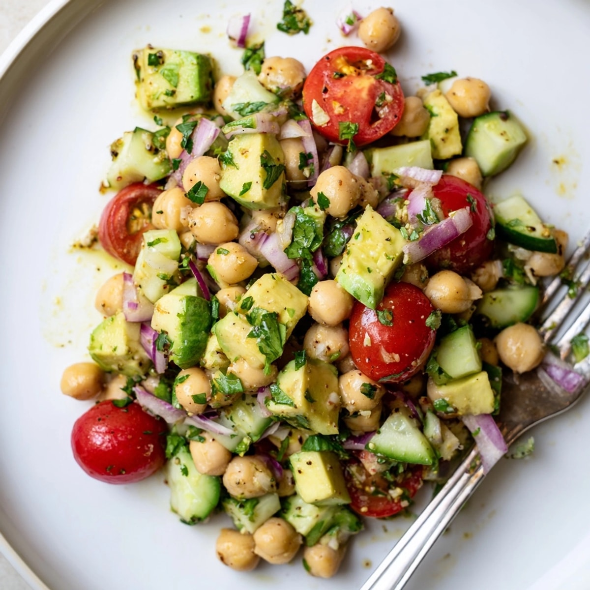 Creamy Chickpea Avocado Salad: a colorful, protein-packed bowl, ready for a healthy lunch.